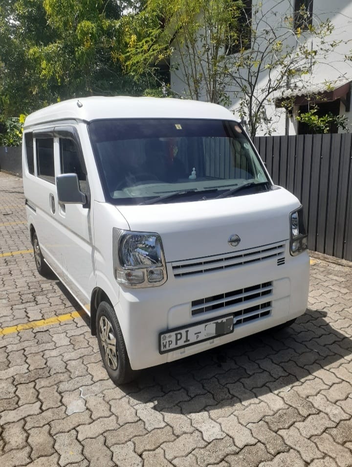 Nissan Clipper view 2