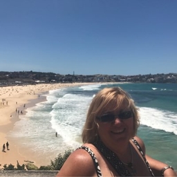 Laurie Wallace-Lynch's profile photo