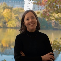 Lydia Tomkiw's profile photo