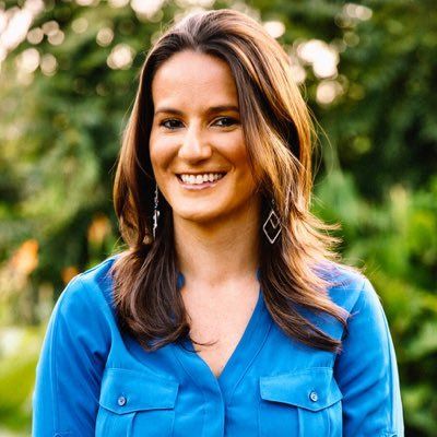 Julia Beverly's profile photo