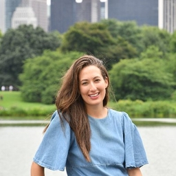 Emma Loewe's profile photo