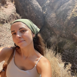 Alexis Mills's journalist profile photo