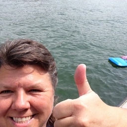 Julie Smith's profile photo