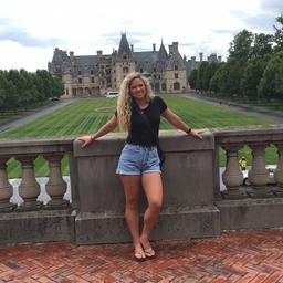 Caroline White's profile photo