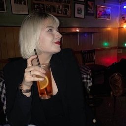 Louise Hall's profile photo