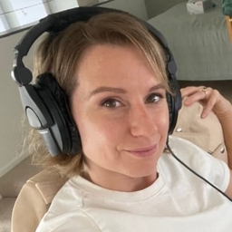 Madeline Puckette's profile photo
