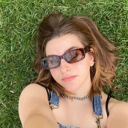 Holly Hazelwood's profile photo