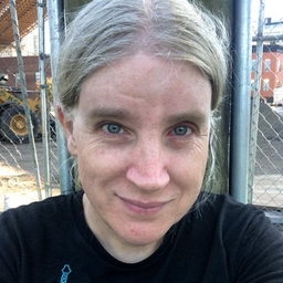 Carolyn Petit's profile photo