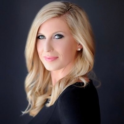 Julie Calhoun's profile photo