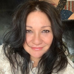 Debbie Oakes's journalist profile photo