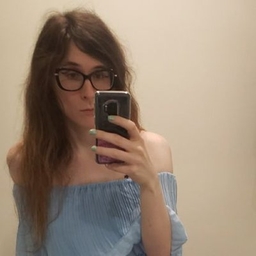 Lauren Theisen's profile photo