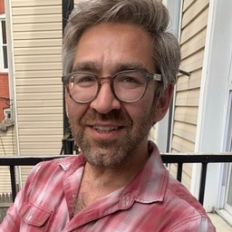 Simon Ostrovsky's profile photo