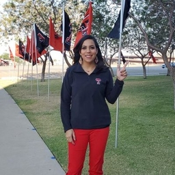 Julie Castaneda's profile photo