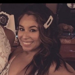 Mia Rosas's profile photo