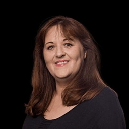 Amanda Meade's profile photo