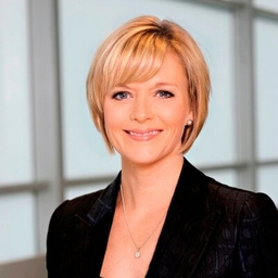 Julie Etchingham's profile photo