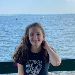 Eva Mandelbaum's profile photo