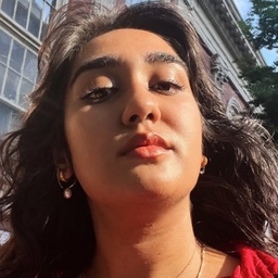 Aamina Khan's profile photo