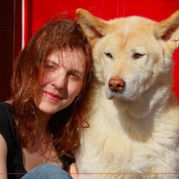 Jennifer Holland's profile photo