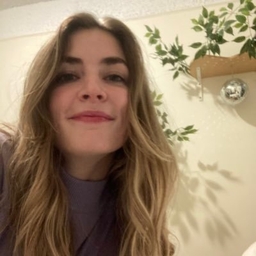 Claire Lampen's profile photo