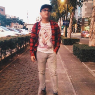 Jules Elona's profile photo