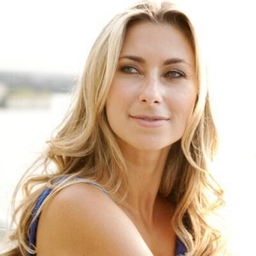 Julia Dimon's journalist profile photo