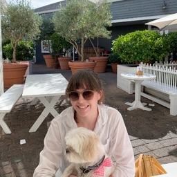 Sara Hubbard's profile photo