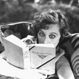 Elena Hevia's profile photo