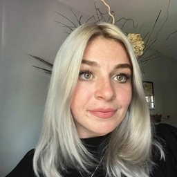 Julia Marnin's profile photo