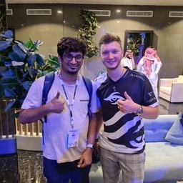 Vignesh Raghuram's profile photo