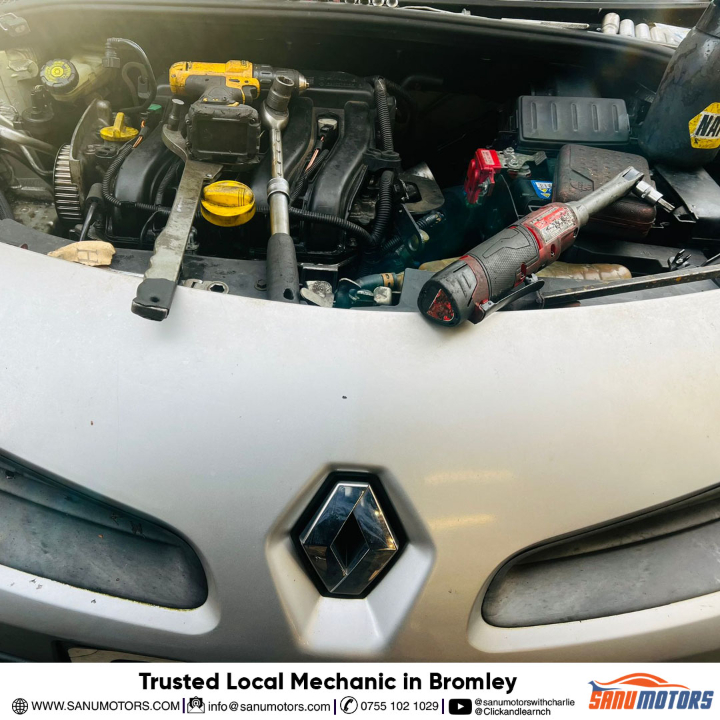 Renault Clio Timing Belt Replacement Service