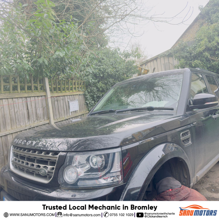 Land Rover Lower Suspension Arm Replacement Service