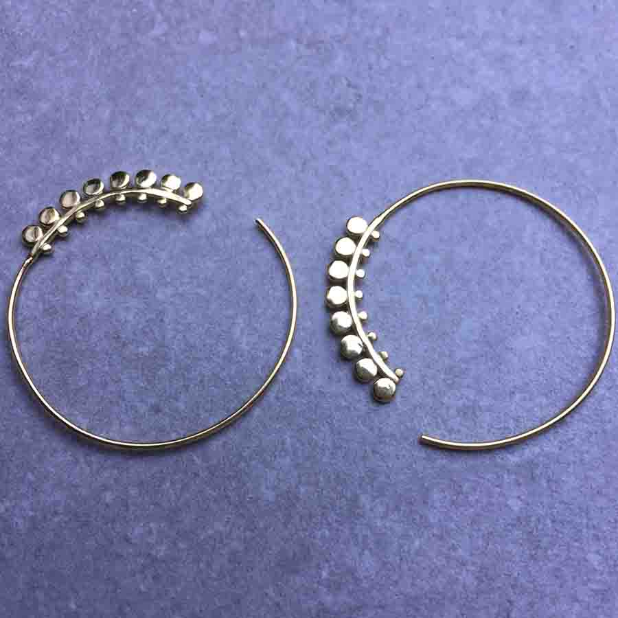 Par aros argolla sin piedras, amarillas