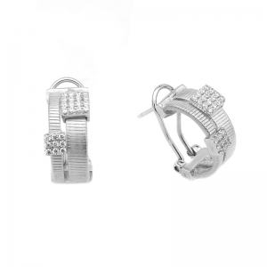 Par aros linea premium, doble hilo retorcido, con apliques cuadrados pavee. Cierre perno y clip.