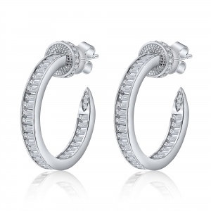 Par aros clavo con piedras baguettes