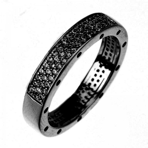 Anillo medio sin fin pavee, con piedras en los costados rodio negro con piedras negras
