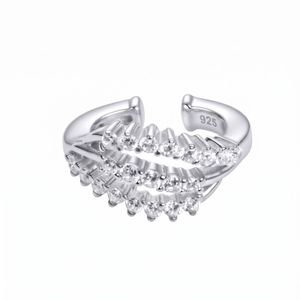 Earcuff Link1945 Triple plateado con piedras blancas