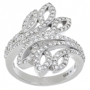 Anillo petalos rombos de flor cruzados pave 
