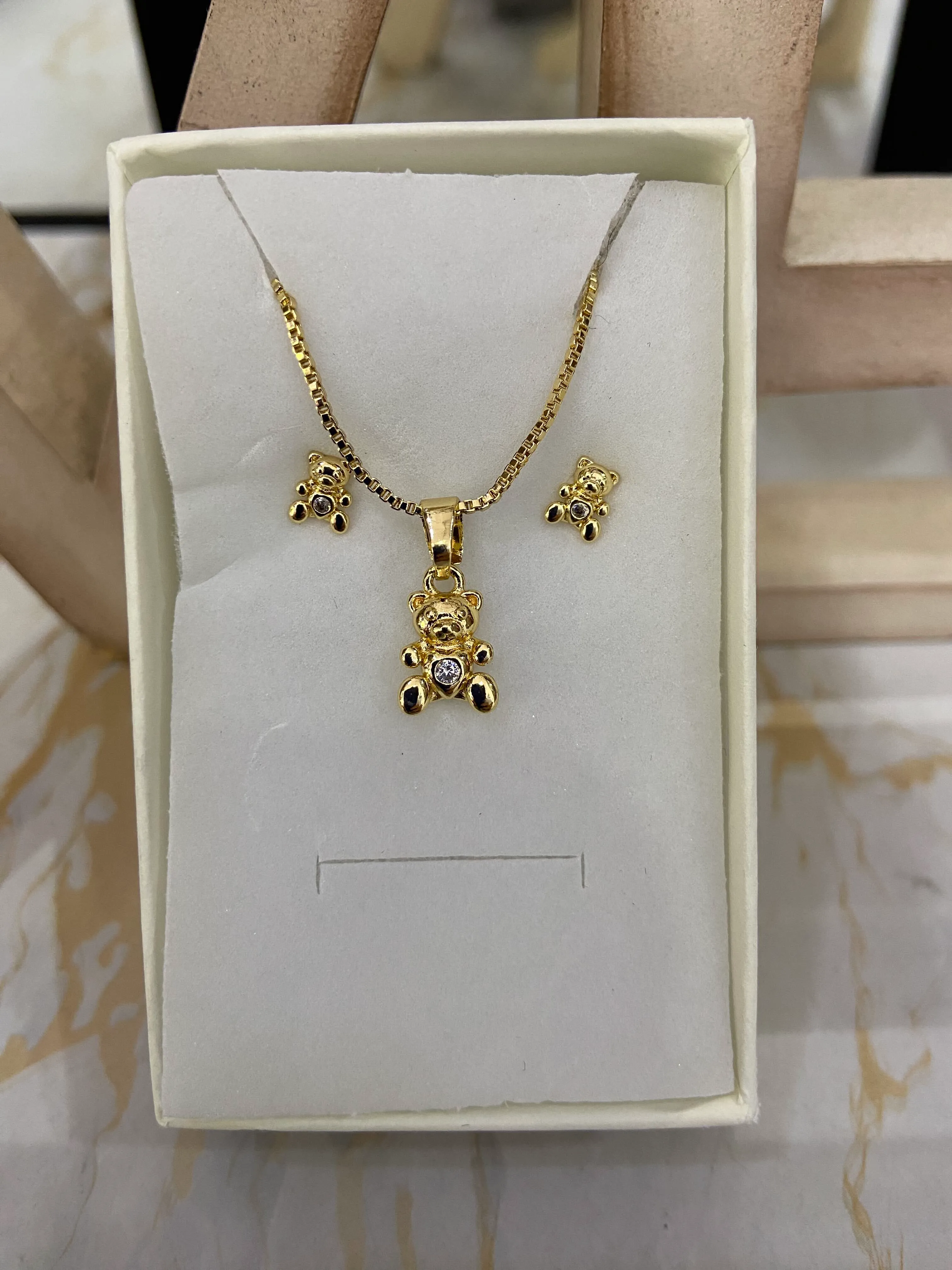 Duo Collar y Aretes

