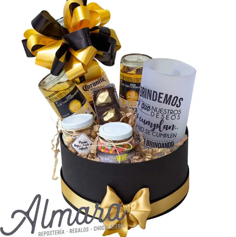 Cesta de Regalo Brindemos: Cerveza, Pistachos, Bombones y Más!