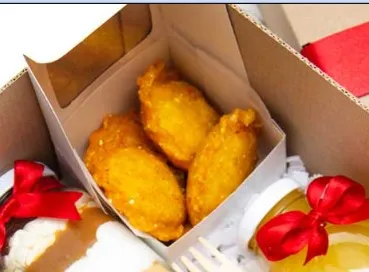 Pasteles de pollo x4 