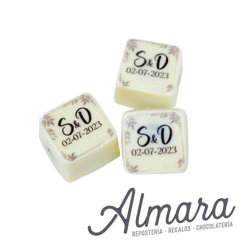 Bombón estampado iniciales
