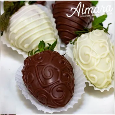 Fresas Decoradas con chocolate
