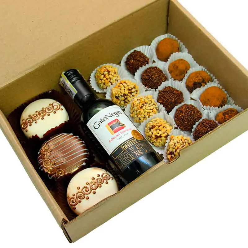 Caja Vino y Alfajores
