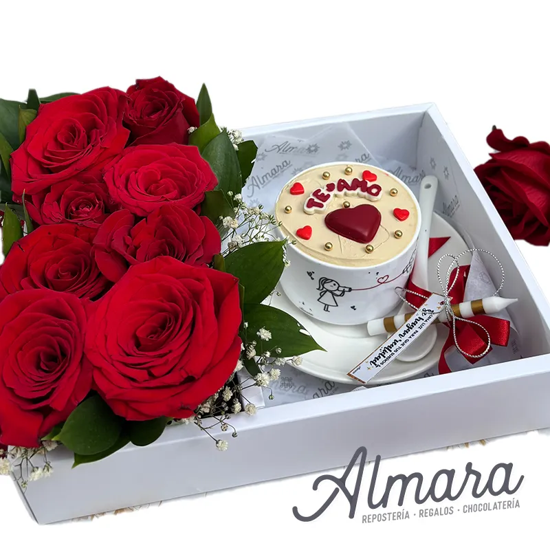 Rosas y Tacita de Postre
