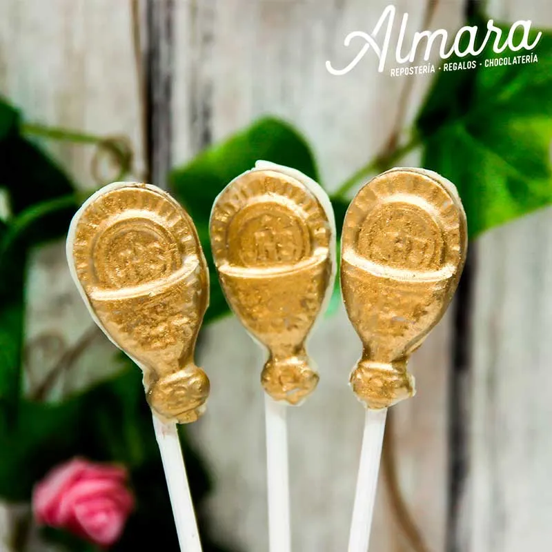 Caliz pequeño dorado
