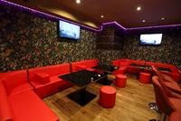 Girls Bar Azure（アズール） - 店内