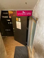 vivid cafe（ビビッドカフェ） - 入口