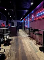 THE FACTORY（ザ・ファクトリー） - 店内