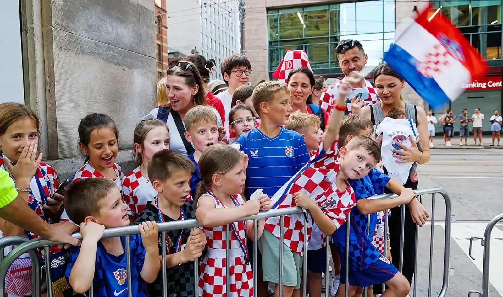 Nova baza i vatreni doček za hrvatsku reprezentaciju